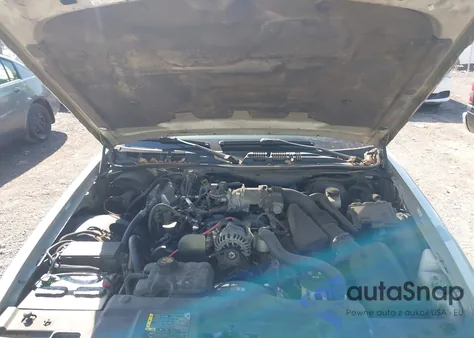 2005 Mercury Grand Marquis Gs из США, поврежденный, VIN 2MEFM74W55X639469